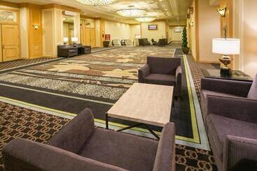 Gold Coast Hotel And Casino