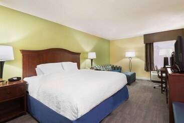 هتل Hampton Inn Raleigh/cary
