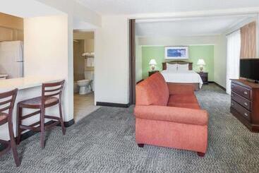Отель Hawthorn Extended Stay By Wyndham Dallas