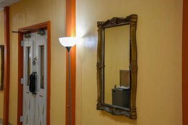 בית מלון כפרי Homeplace Inn