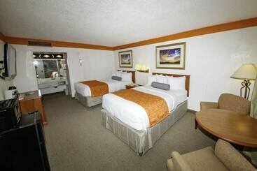 酒店 Howard Johnson By Wyndham Gallup