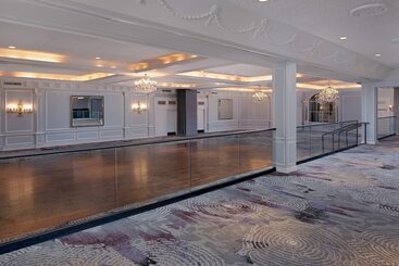 Отель The Westin Governor Morris, Morristown