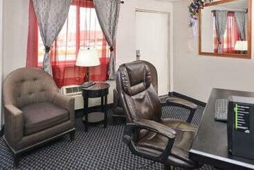 هتل Americas Best Value Inn & Suites Grand Island