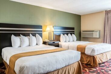 Отель Days Inn By Wyndham Carlisle North