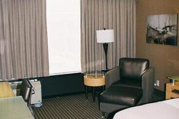 בית מלון כפרי Holiday Inn Port Arthur   Park Central, An Ihg