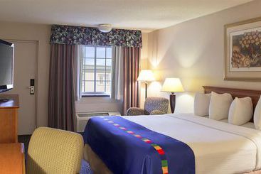 هتل Park Inn Harrisburg West