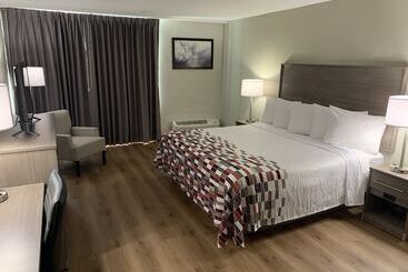هتل Red Roof Inn Niagara Falls