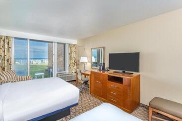 فندق Ocean Breeze Inn Vero Beach