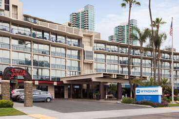 هتل Wyndham San Diego Bayside
