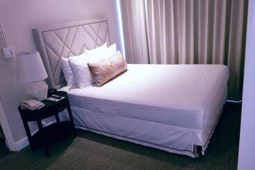 Imperial Hawaii Resort