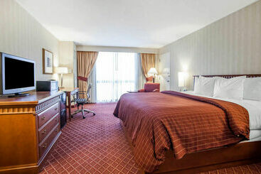 Clarion Hotel Empire Meadowlands