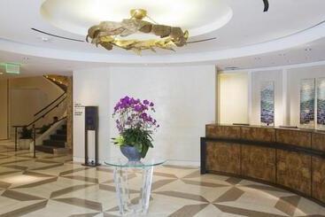 Four Seasons Hotel San Francisco At Embarcadero