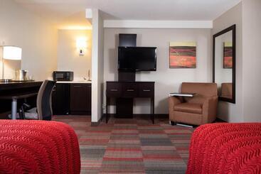هتل Holiday Inn Milwaukee Riverfront, An Ihg