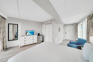 בית מלון כפרי Montreal Beach Resort