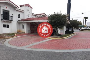 هتل Regency Inn - Columbia