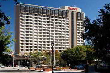 בית מלון כפרי Richmond Marriott