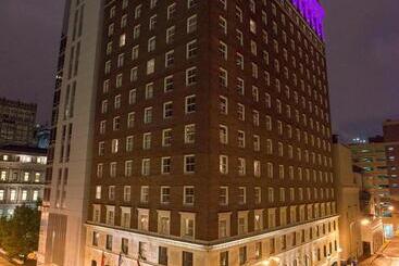 Magnolia Hotel St. Louis, A Tribute Portfolio