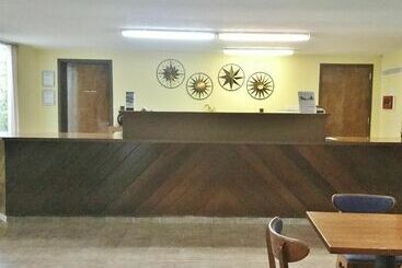 酒店 Americas Best Value Inn
