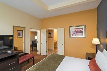 Best Western Plus Hotel & Conference Center