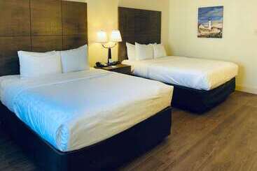 Clarion Hotel & Conference Center