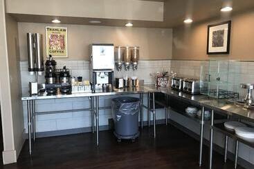 هتل Days Inn And Suites By Wyndham Downtown Missoulauniversity