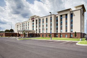 فندق Hampton Inn & Suites Syracuse North Airport Area
