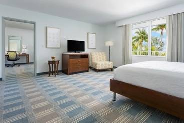 בית מלון כפרי Hilton Garden Inn Key West / The Keys Collection