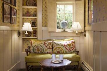 فندق Petite Auberge