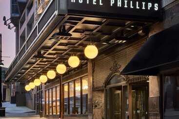 هتل Phillips Kansas City Curio Collection By Hilton