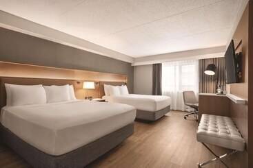 Отель Oneida Casino