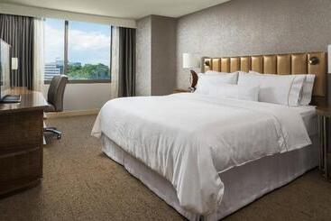 Отель The Westin Tysons Corner
