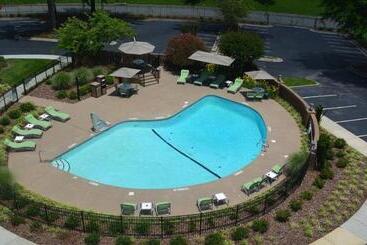 ホテル Holiday Inn Greensboro Coliseum, An Ihg