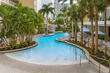منتجع Marriott's Crystal Shores