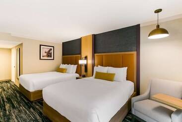 Best Western Premier The Central Hotel & Conference Center