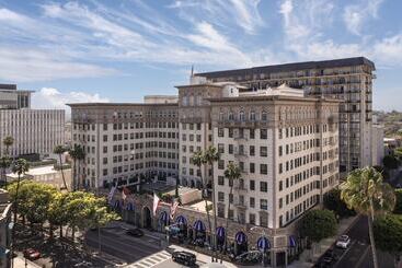 هتل Beverly Wilshire, A Four Seasons