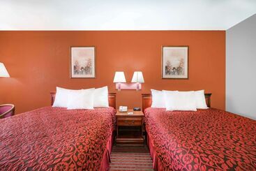 فندق Days Inn By Wyndham Mcallen