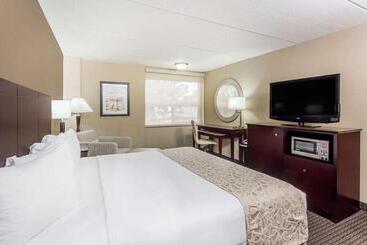 Delta Hotels By Marriott Green Bay