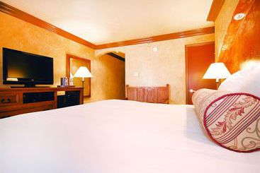 هتل Red Roof Baton Rouge-LSU Conference Center