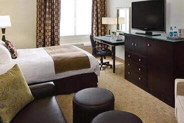 Radisson Hotel Bismarck