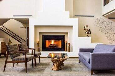 호텔 Ramada By Wyndham Tucson Airport