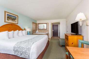 호텔 Ramada Plaza By Wyndham Nags Head Oceanfront
