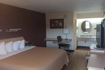 فندق Red Oak Inn Detroit   Southfield