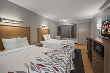 هتل Red Roof Inn Greensboro Airport