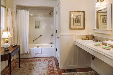 هتل San Ysidro Ranch A Rosewood Resort