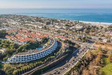 The Encinitan Hotel & Suites