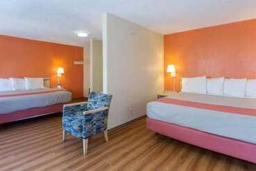 فندق على الطريق Cathedral Hill