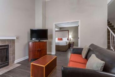 דירת נופש Hawthorn Suites By Wyndham North Charleston