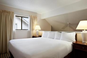 住所  Hawthorn Suites By Wyndham Troy, Mi