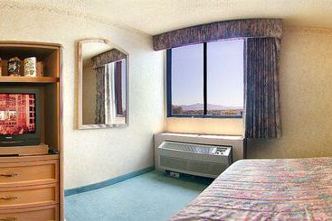 Riviera Hotel & Casino