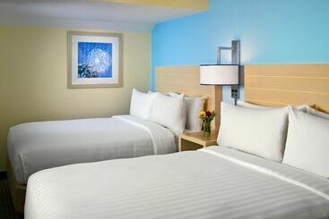 هتل آپارتمان Sonesta Es Suites Minneapolis  St. Paul Airport
